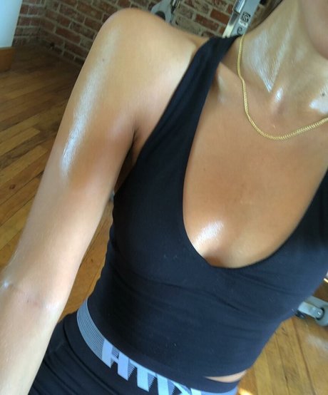 Emily Oberg profile image