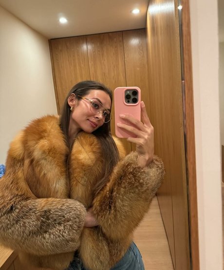 Emily Oberg sex pornstar pictures