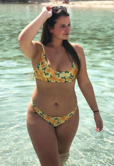 Tiffany Hutchinson free actress galleries