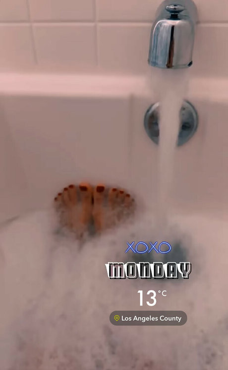 Nehhaa Malik model pretty photos