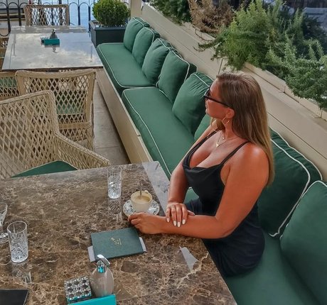 Vesna Justwoman42 pornstar nudes pics