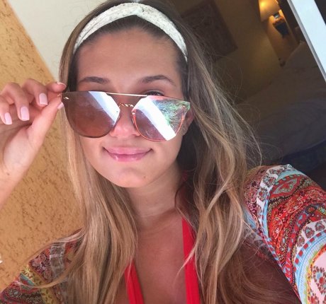 Sierra Bate star nudes archive