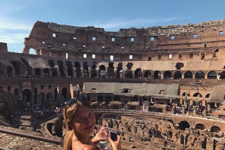 Sierra Bate model adult pictures