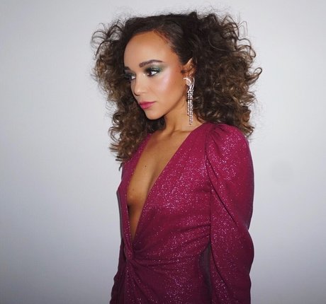 Ashley Madekwe pornstar hd pics