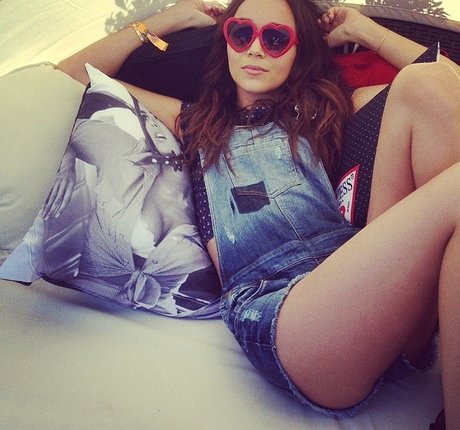 Ashley Madekwe perfect model gallery