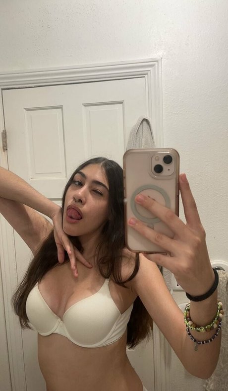 Alldaypariss model exclusive photos