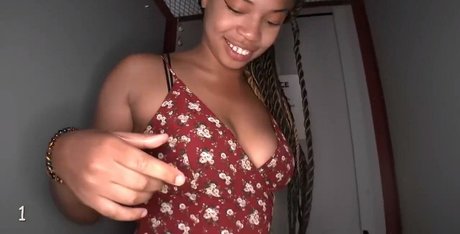 Gloryhole Swallow sexy star pics