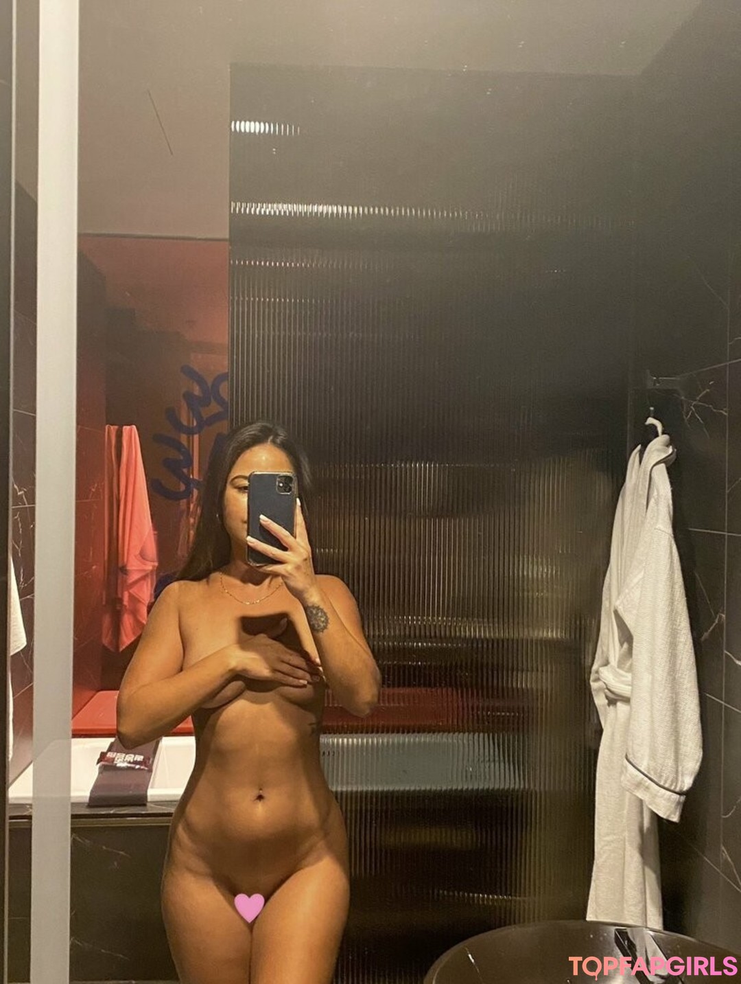 Maya Faye star nude photos