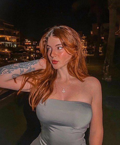 chispipika model sexy pic