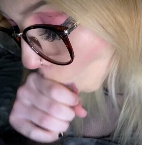 emmyyyraee pornstar hot galleries