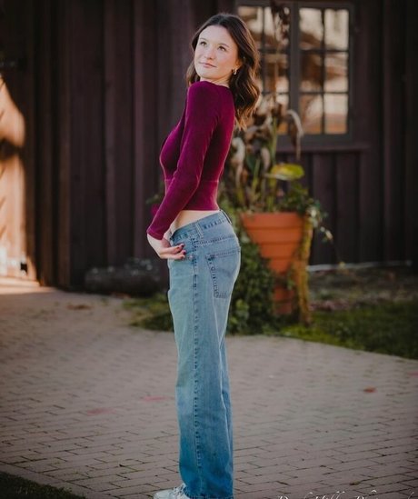 Lillie Goldman adult star gallery