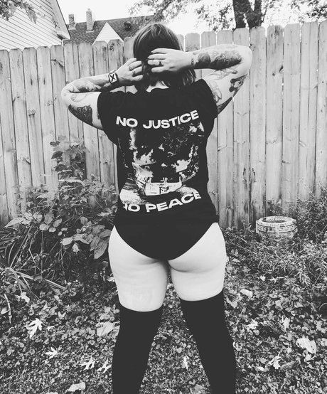 Stepstool Sarah star perfect archive