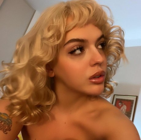 Marija P pornstar sexy photos