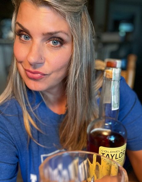 onlyneatbunny model adult pics