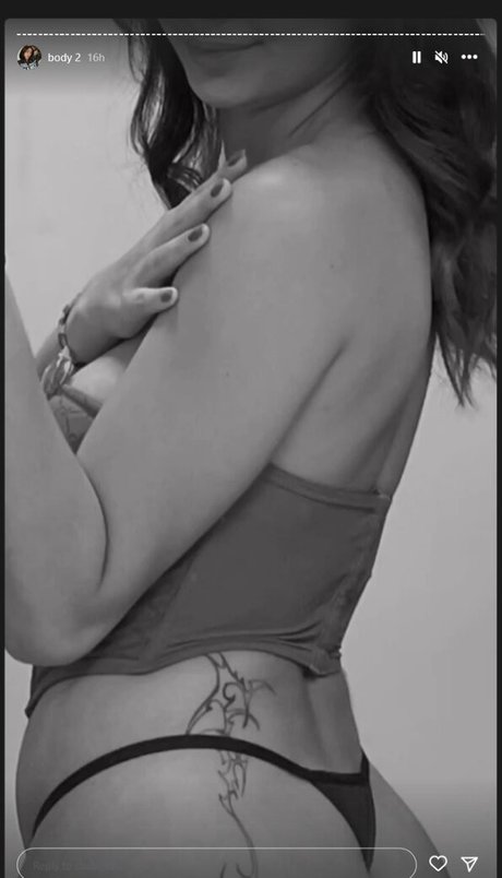 Shabenaiiiii model pornographic pic