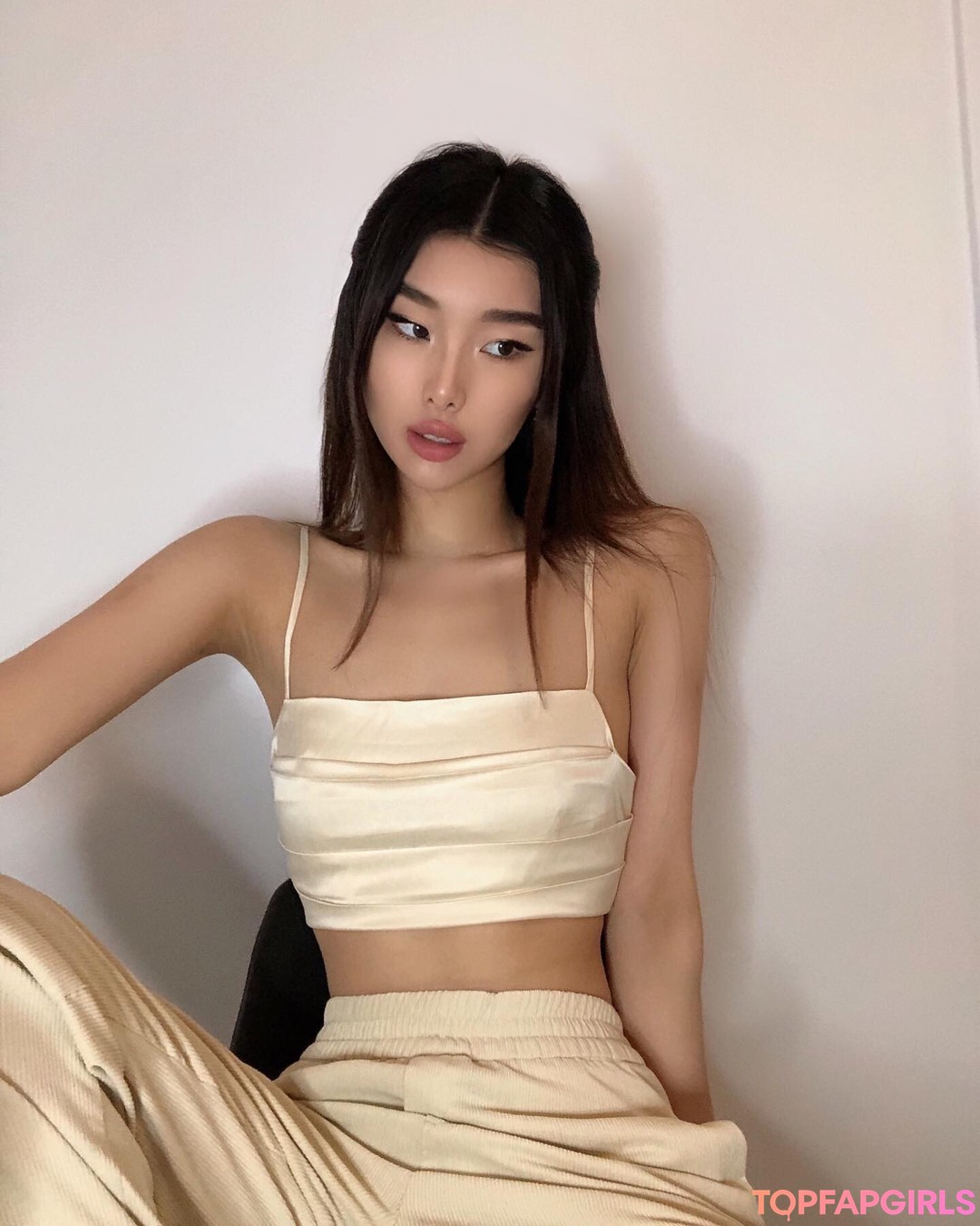 Mari Bambei model pretty pic