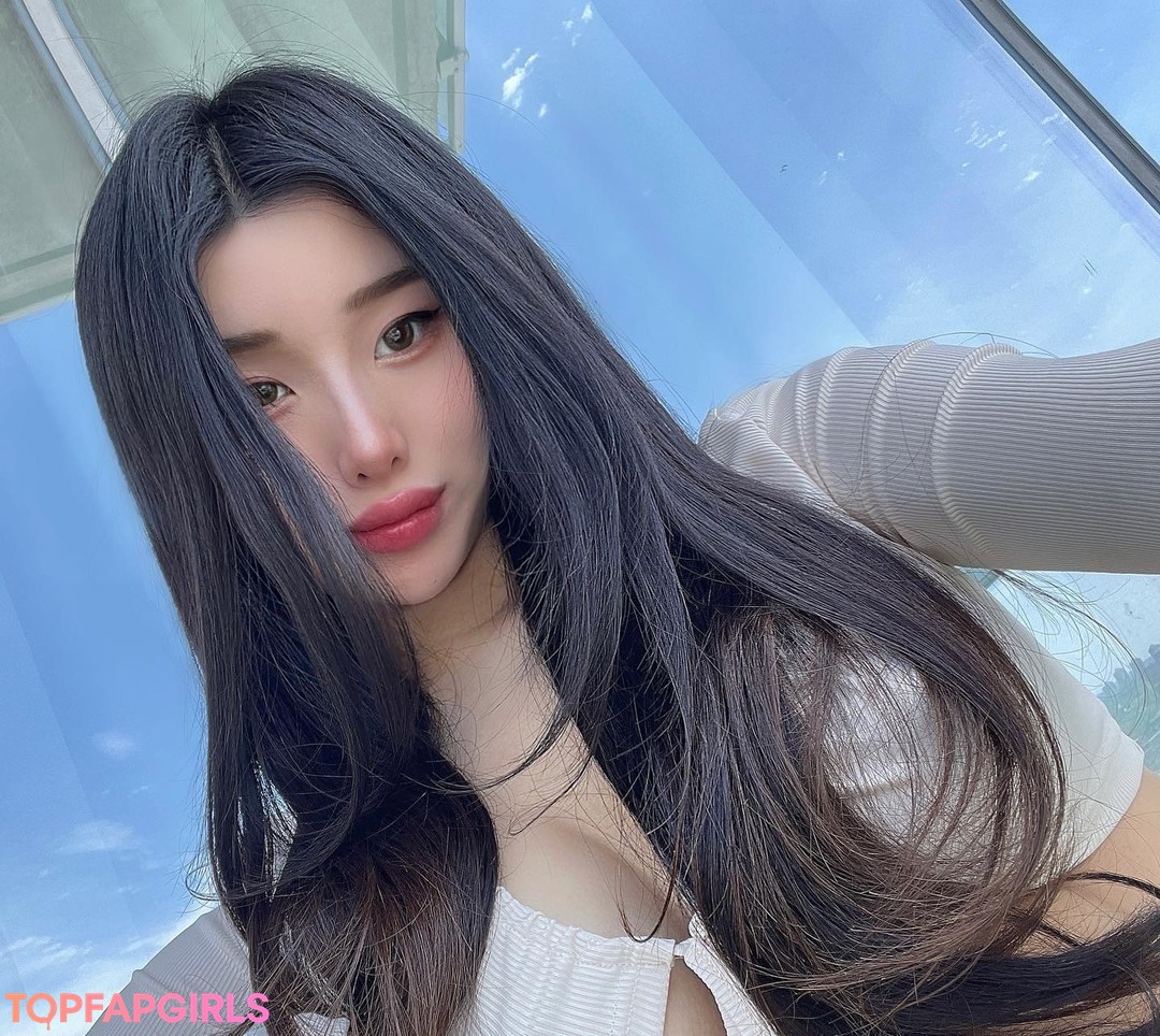 Mari Bambei  pretty pornstar photos