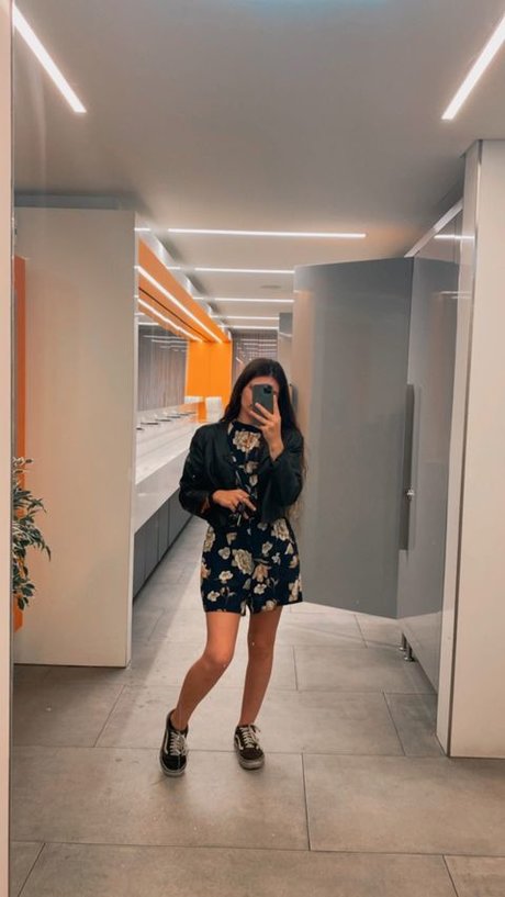 asian findom onlyfans pretty photos