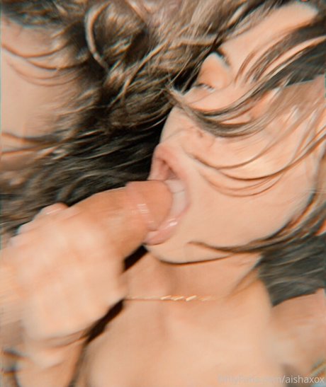 Aisha Martinez pretty pornstar pics