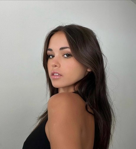 Laura Lindstrom naked pornstar pic