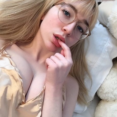 monster tits onlyfans top image