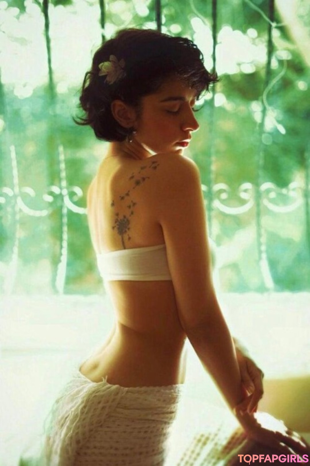 Sayna Soleimanpour adult model img