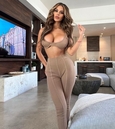 Brianna Gonzalez star nice picture