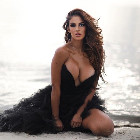 Brianna Gonzalez star art img