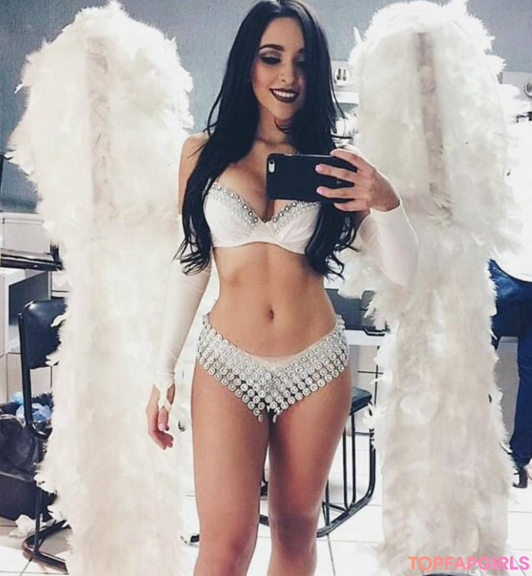 Feliftt naked model archive