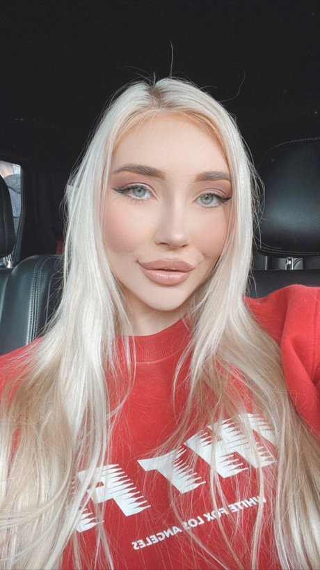 Brooke Michelle star hot picture