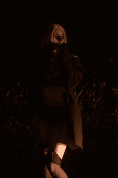 Rotten Queen beautiful model photos