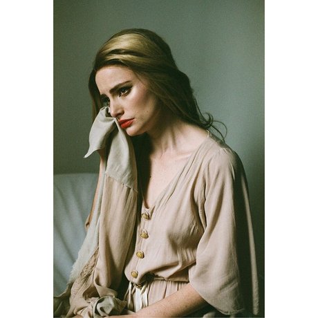 Rotten Queen model nude gallery