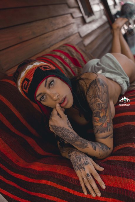 Evelyn Perez star top galleries