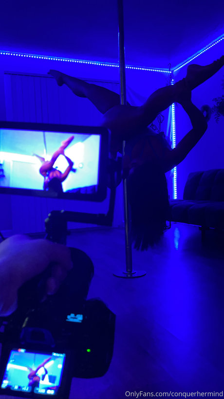 Rica Senpai model nude photo