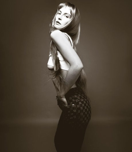 Lena Stepanova model xxx picture