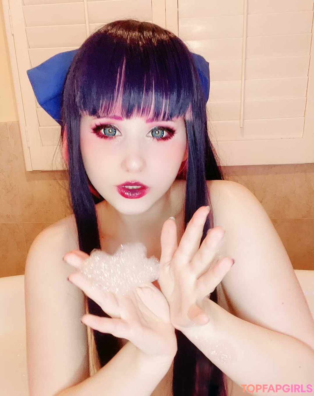 Slugmasterr sexy model pic