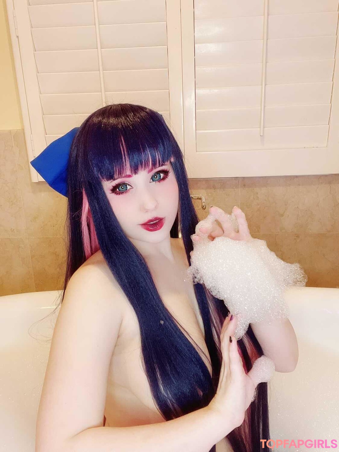 Slugmasterr naked actress image