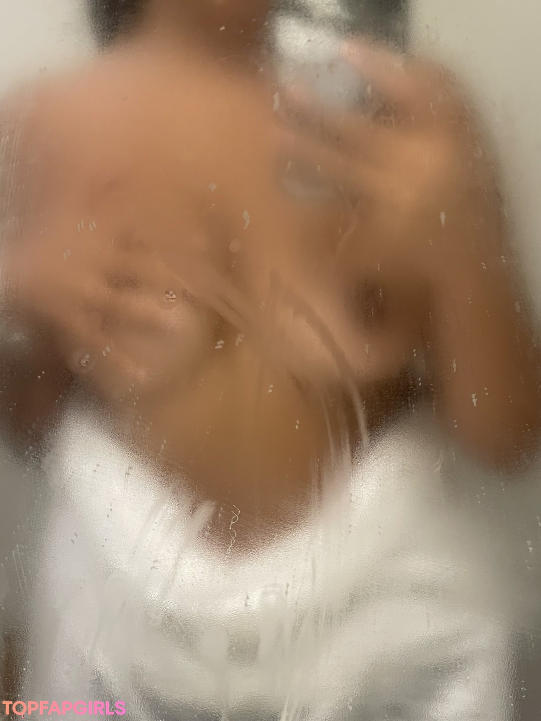 Alanna Rauh star porn photo