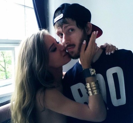 Alla Goddess porn actress img