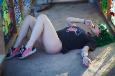 popular onlyfans pretty photo