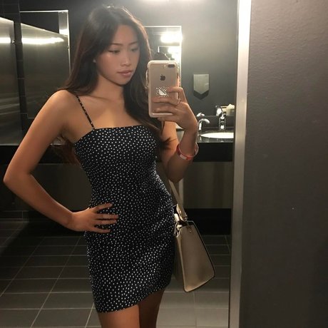 Kara Chan pretty star picture