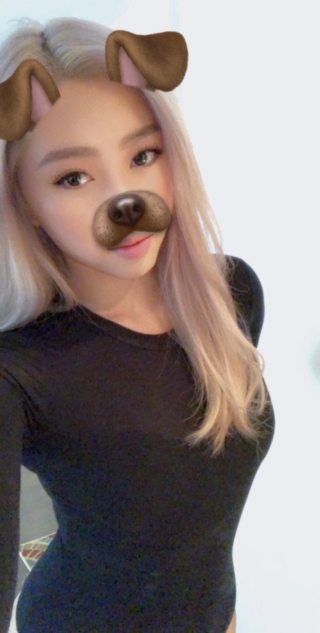 Kara Chan nude star photo