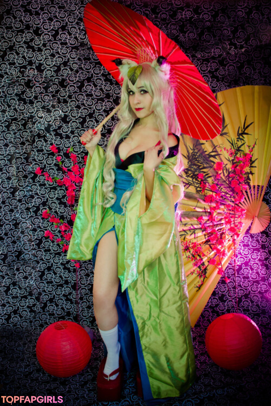 Kitsune No Fullmoon model adult pic