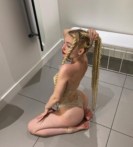 Komorphin hot pornstar archive