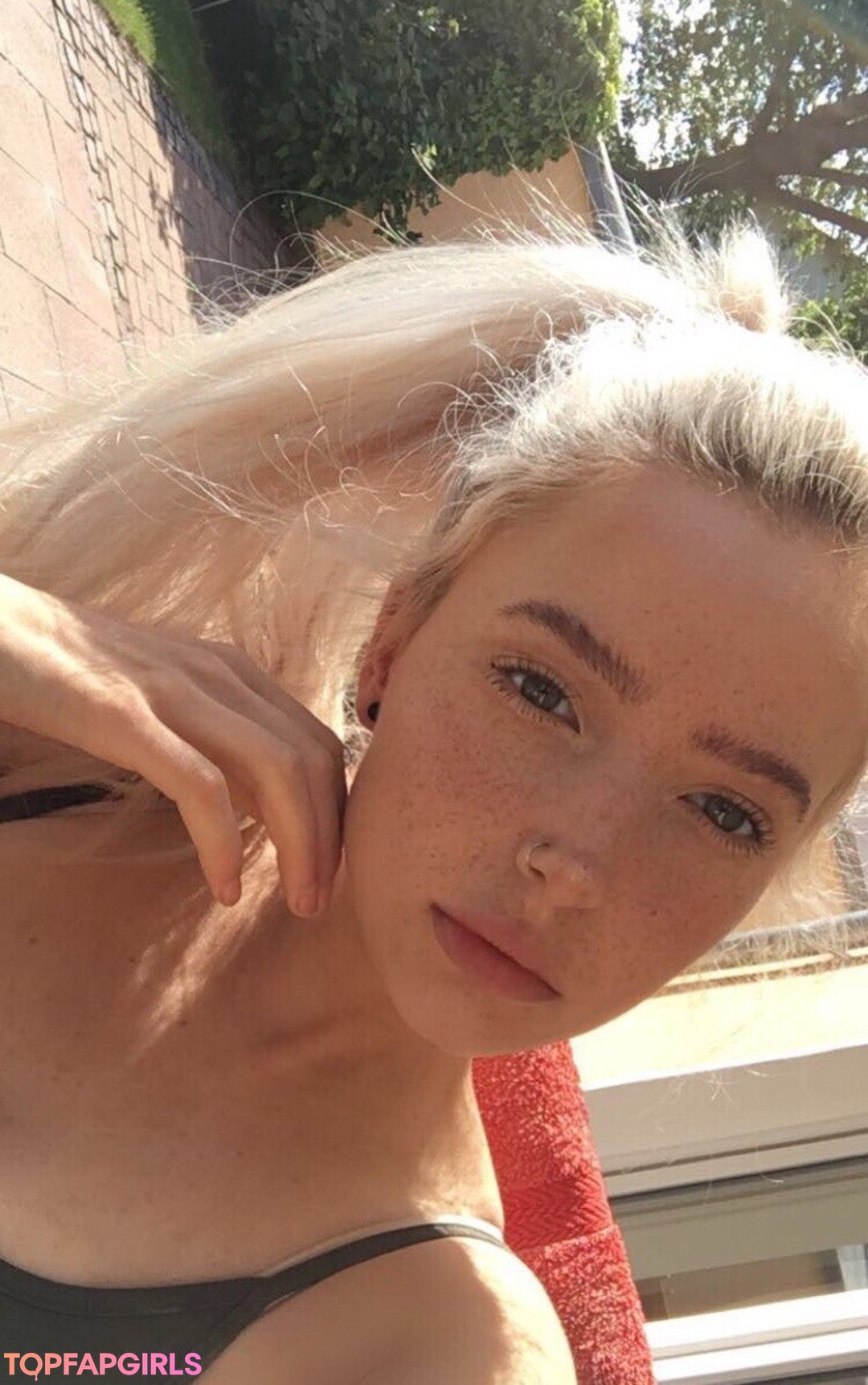 Caelyn Mathews naked star photo