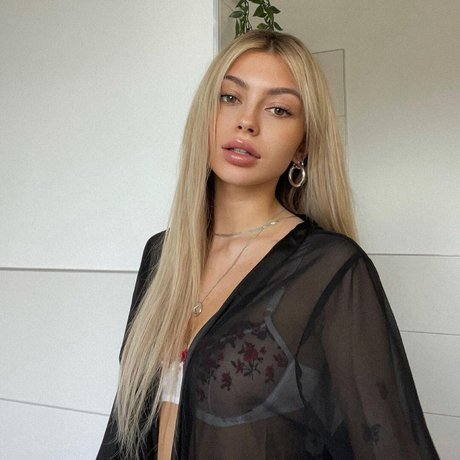 Linabmn sexy actress photos