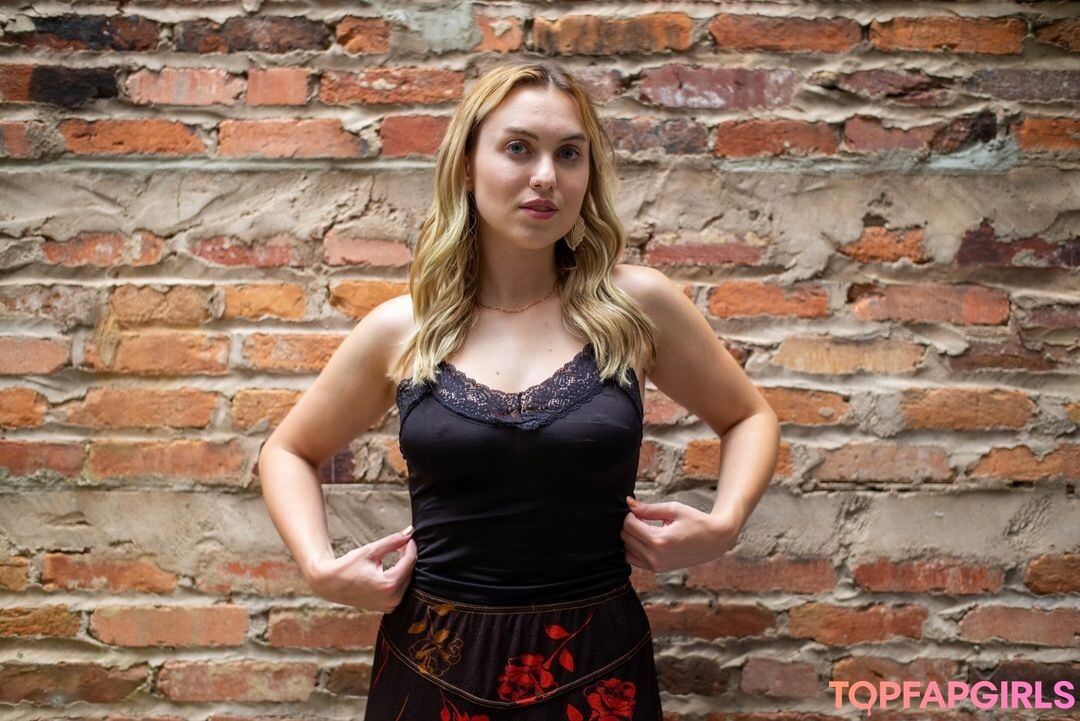 Nicfegan free actress photos