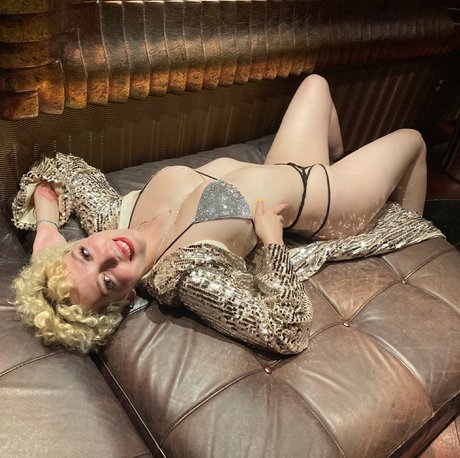 The Divine Devin pornstar nice photo