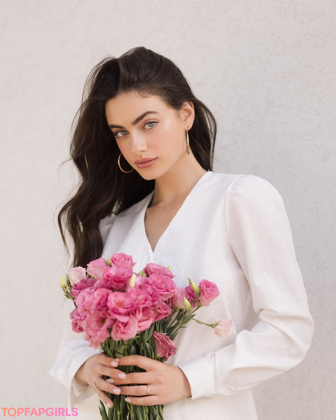 Yael Shelbia best actress image
