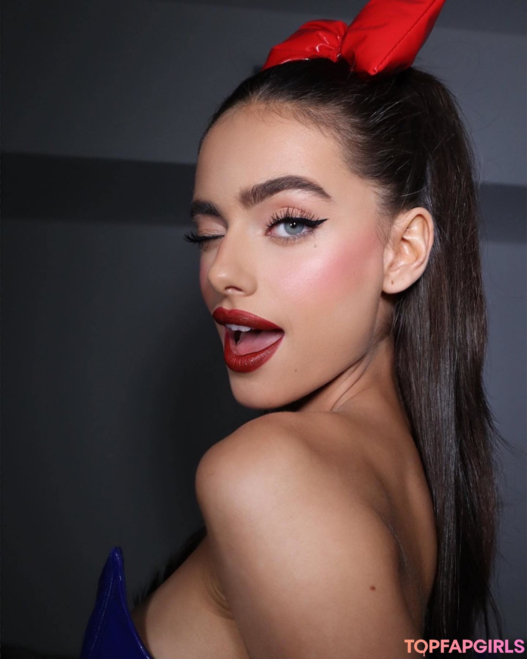 ass fingering onlyfans beautiful naked picture